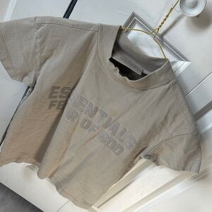 ESSENTIALS Fear of God Cropped Tee - Taupe